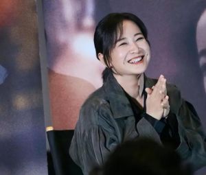 金鸡奖提名热议_贾玲新片挑战犯罪题材，争议与年轻化趋势