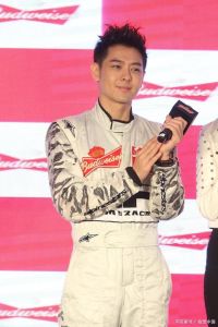 林志颖育儿经_陪伴与尊重，塑造孩子健康成长