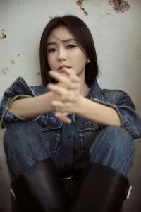 秦岚乐观开朗，积极面对困难，让人觉得很可爱