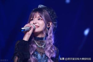 黄霄云好声音哪一期_黄霄云重回《好声音》当助教，唱功舞台表现力超强，音乐之路未来无限可能