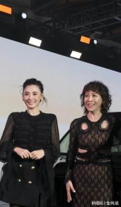 《一路繁花2》路透，张柏芝黑衣突兀，何赛飞气场压人真性情吸睛