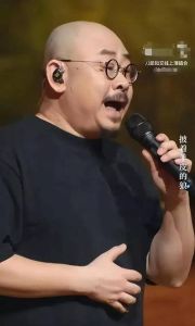 刀郎新歌爆火，51岁生活美满，曾是落魄歌手