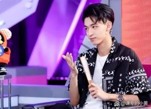 秦霄贤传闻引争议，德云社回应被批态度不严肃