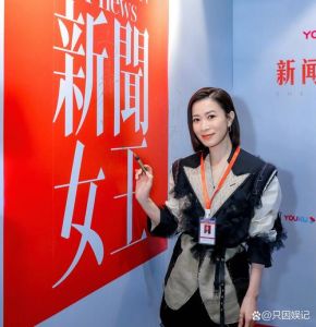 《新闻女王2》飞爷邓智坚回归，与佘诗曼搭档打怪升级，演技获赞！